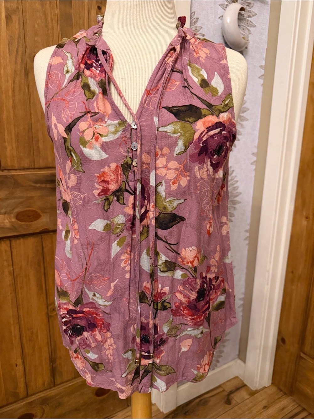 Floral High  Neck Sleeveless Top - Mauve Pink